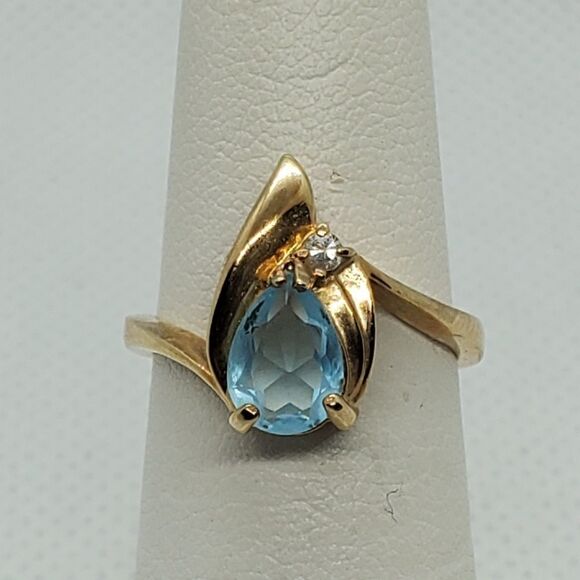 Vintage Gold Tone & Blue Ring - Picture 2 of 7